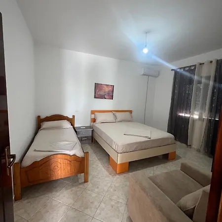 Private House * 格勒姆